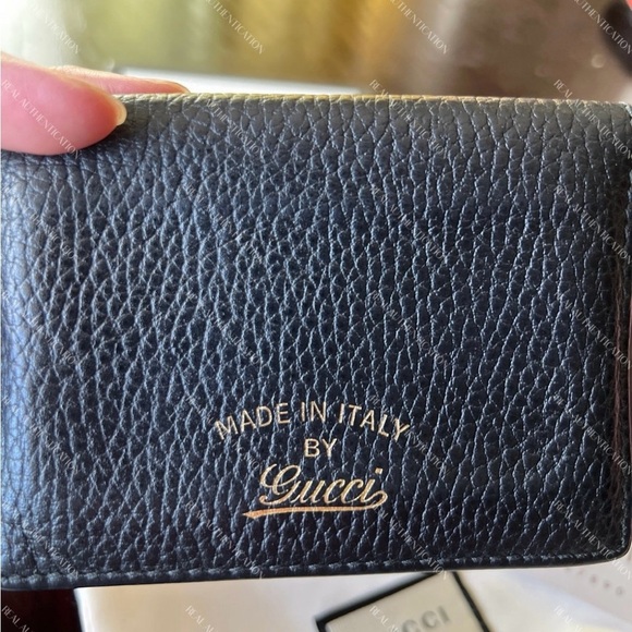 EUC Gucci Leather Bifold Card Case full inclusion - Picture 6 of 10
